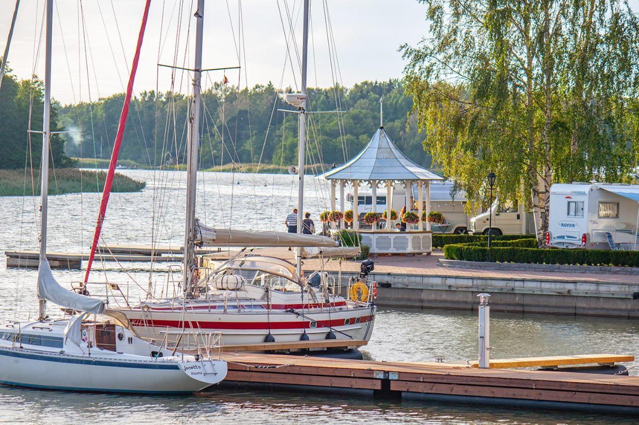 Hotel Poroholman Lomakeskus Rauma Esterno foto